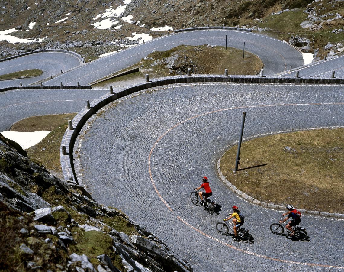 B&B Gottardo Airolo Exterior photo